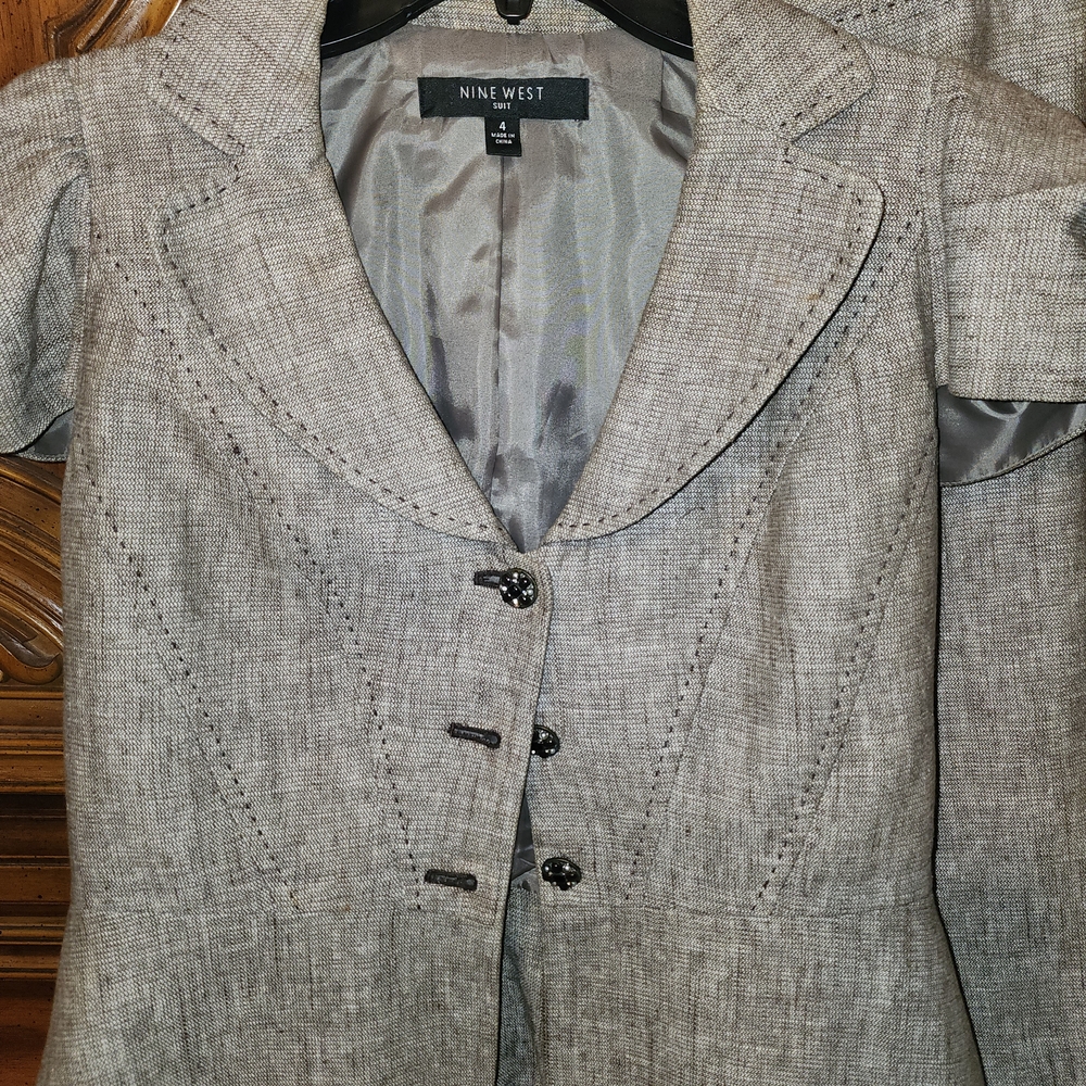 Nine West Elegant Gray Business Suit
